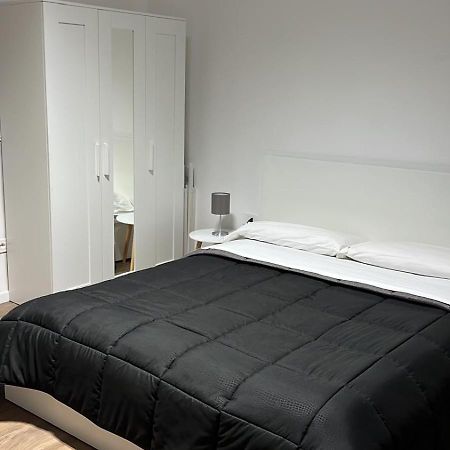 Business Home Piazza Cesare Battisti B&B Residence Foggia Bagian luar foto