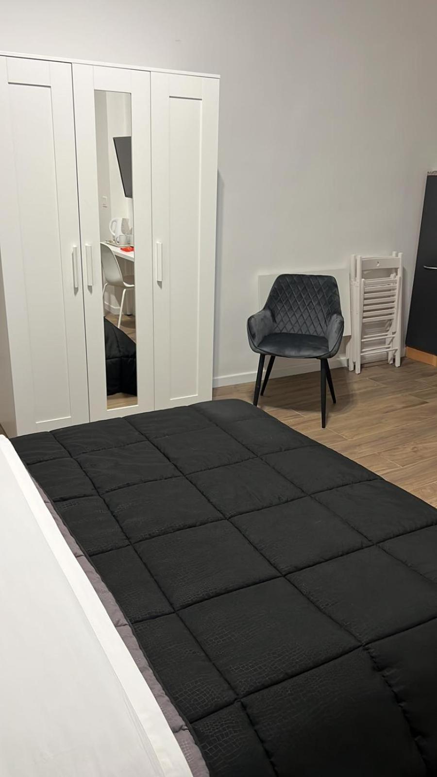 Business Home Piazza Cesare Battisti B&B Residence Foggia Bagian luar foto